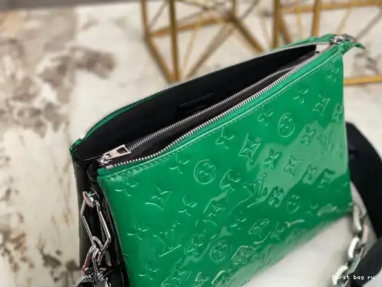 Frstbag ru LOUIS COUSSIN VUITTON PM 0529